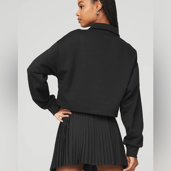 NWT ALO Yoga cropped Polo Henley pullover sweatshirt in black, small - Picture 4 of 12